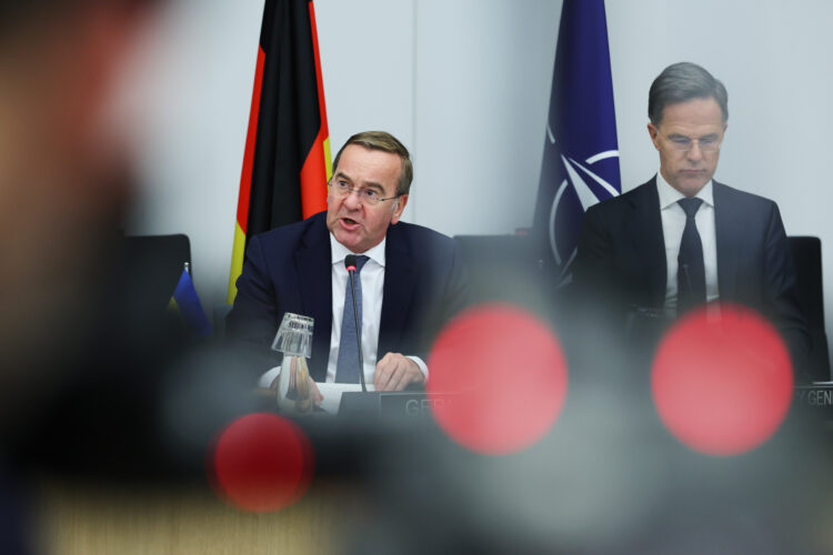 Germany pledges aid package to Ukraine